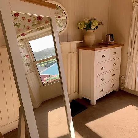 The Old Medical Hall Bed & Breakfast Castletownbere