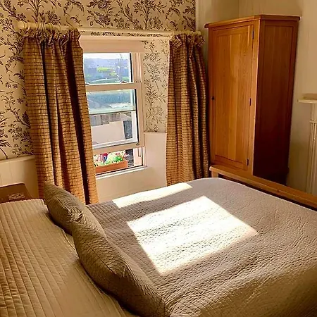 The Old Medical Hall Bed & Breakfast